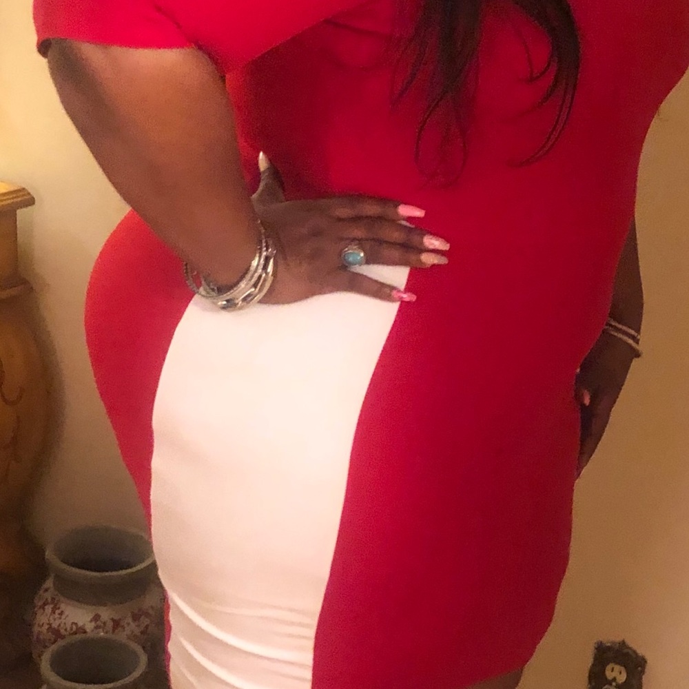 Red, red, red - Picture 3 of 7